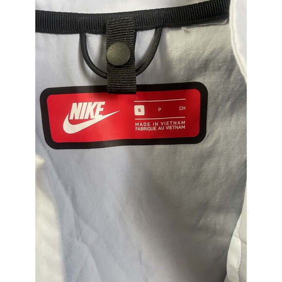 Nike‎ Sportswear AeroLoft Shell Jacket Only Women's Small 854751 - 023 - Picture 2 of 12
